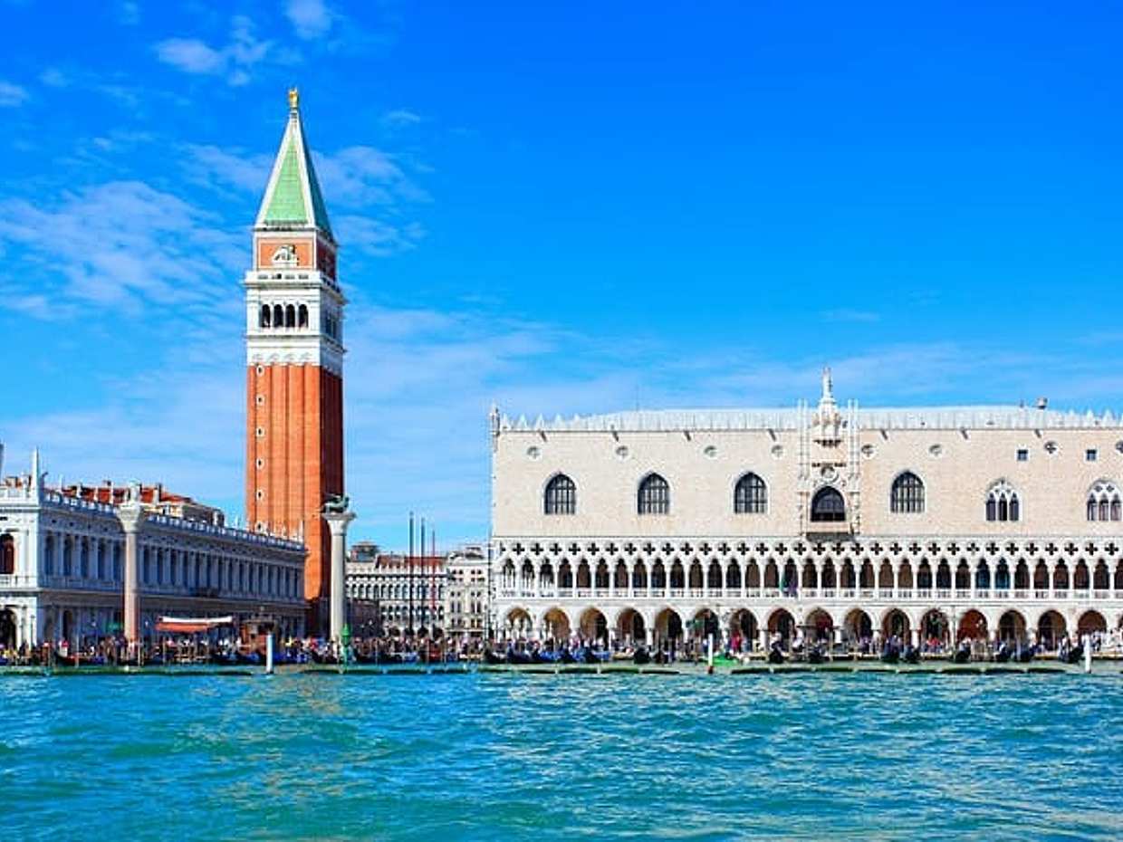 Gondola Ride in Venice, photo 3