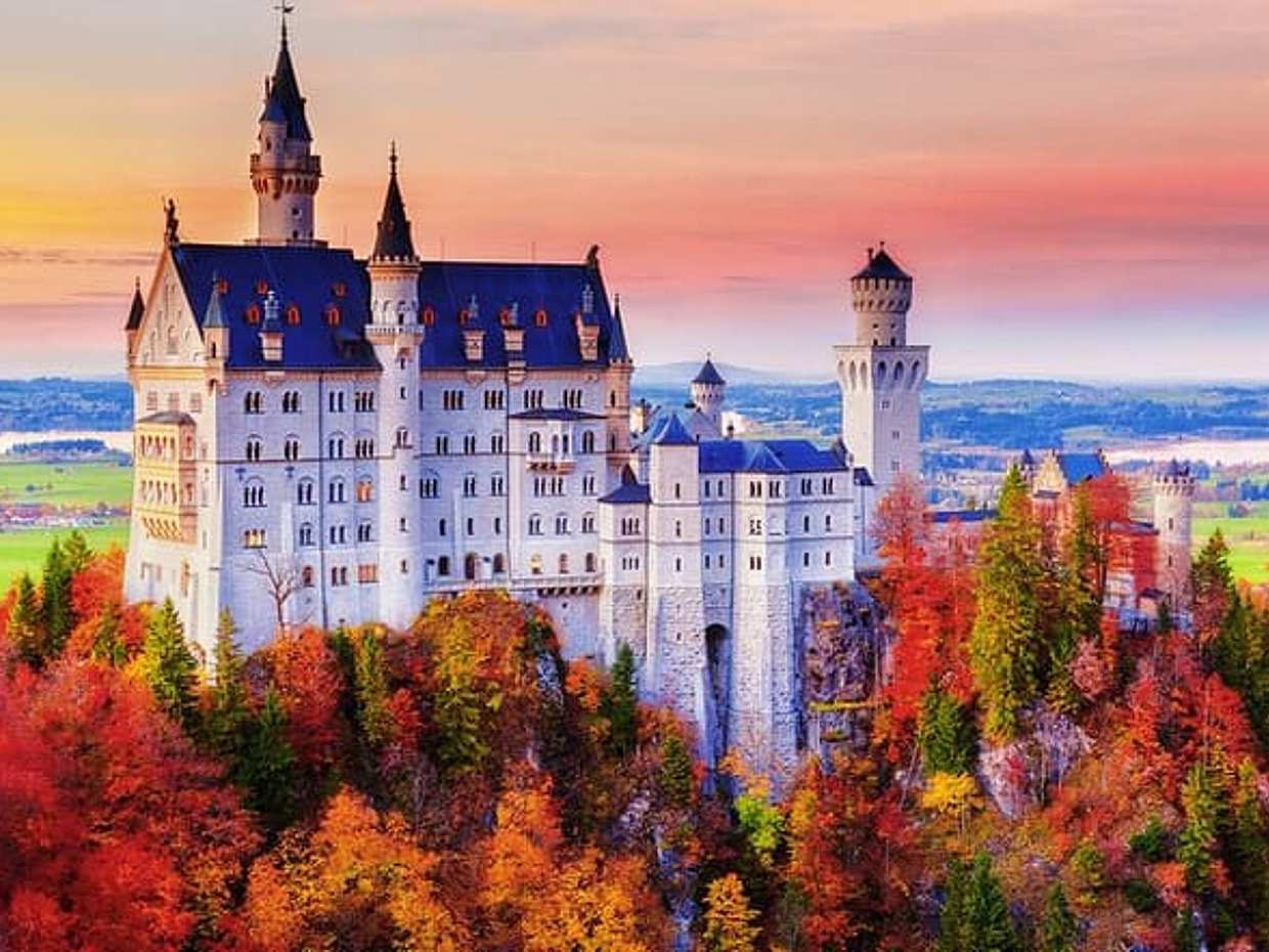 Private transfer: Zurich to Salzburg, 2h stop at Neuschwanstein