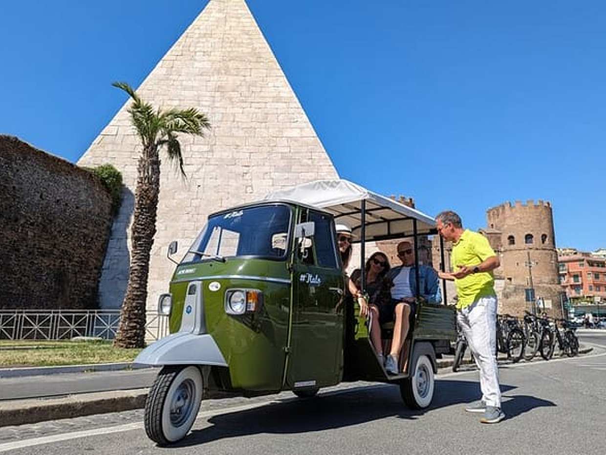 Private Tour Piaggio Ape Car Appia Antica & Food Tour, photo 4
