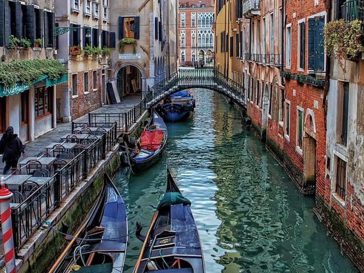 Private transfer from Budapest to Venice with 2h of Sightseeing, photo 2
