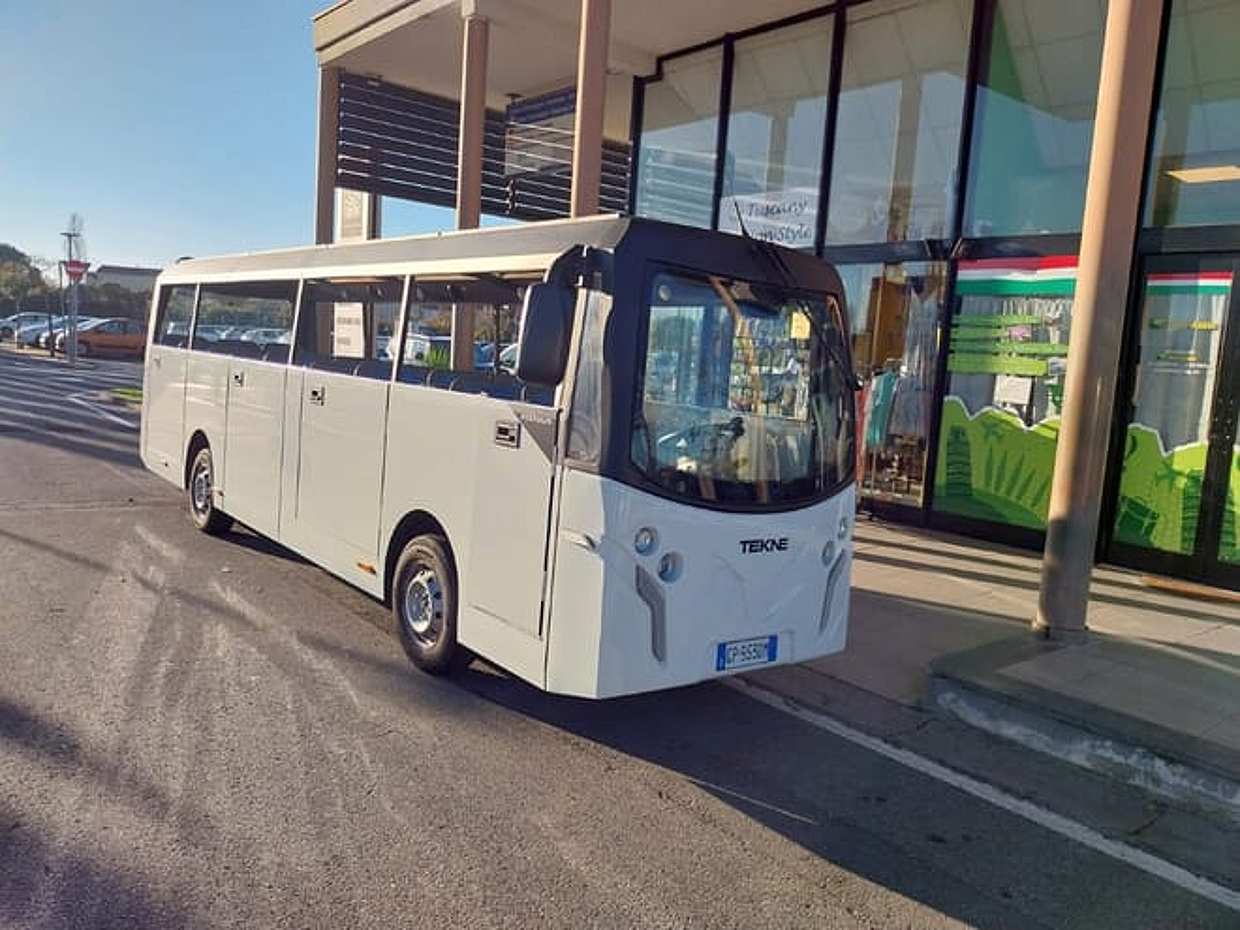 Pisa: The Electric Minibus Experience, photo 2