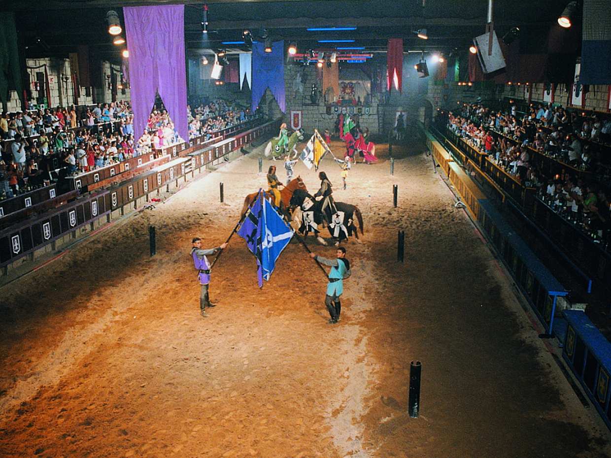 Show y cena medieval en el Castillo San Miguel con traslado en España, Castillo de San Miguel., photo 2