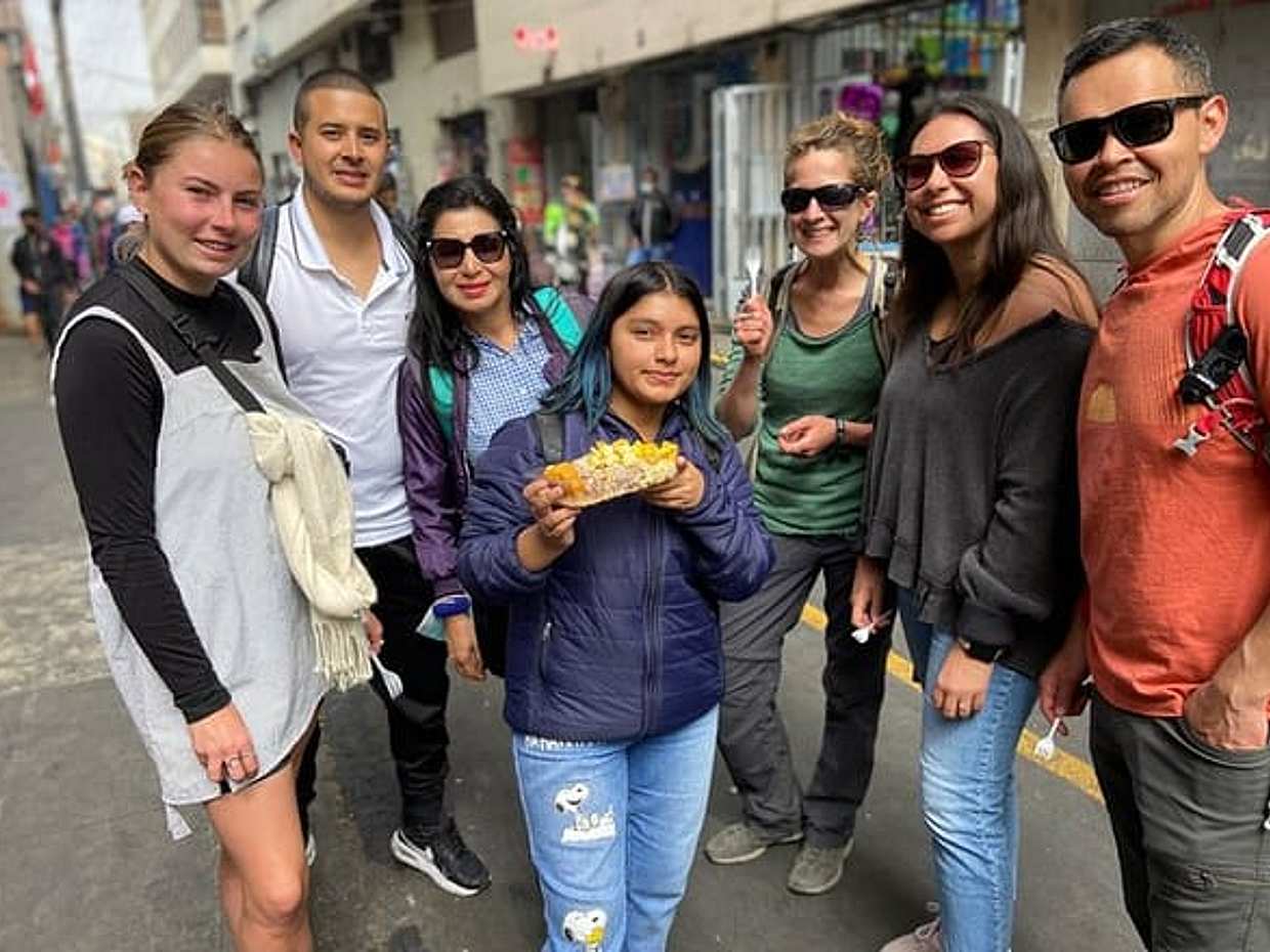 Food Tour and Market Experience: 12 Peruvian Snacks, Lima, photo 4