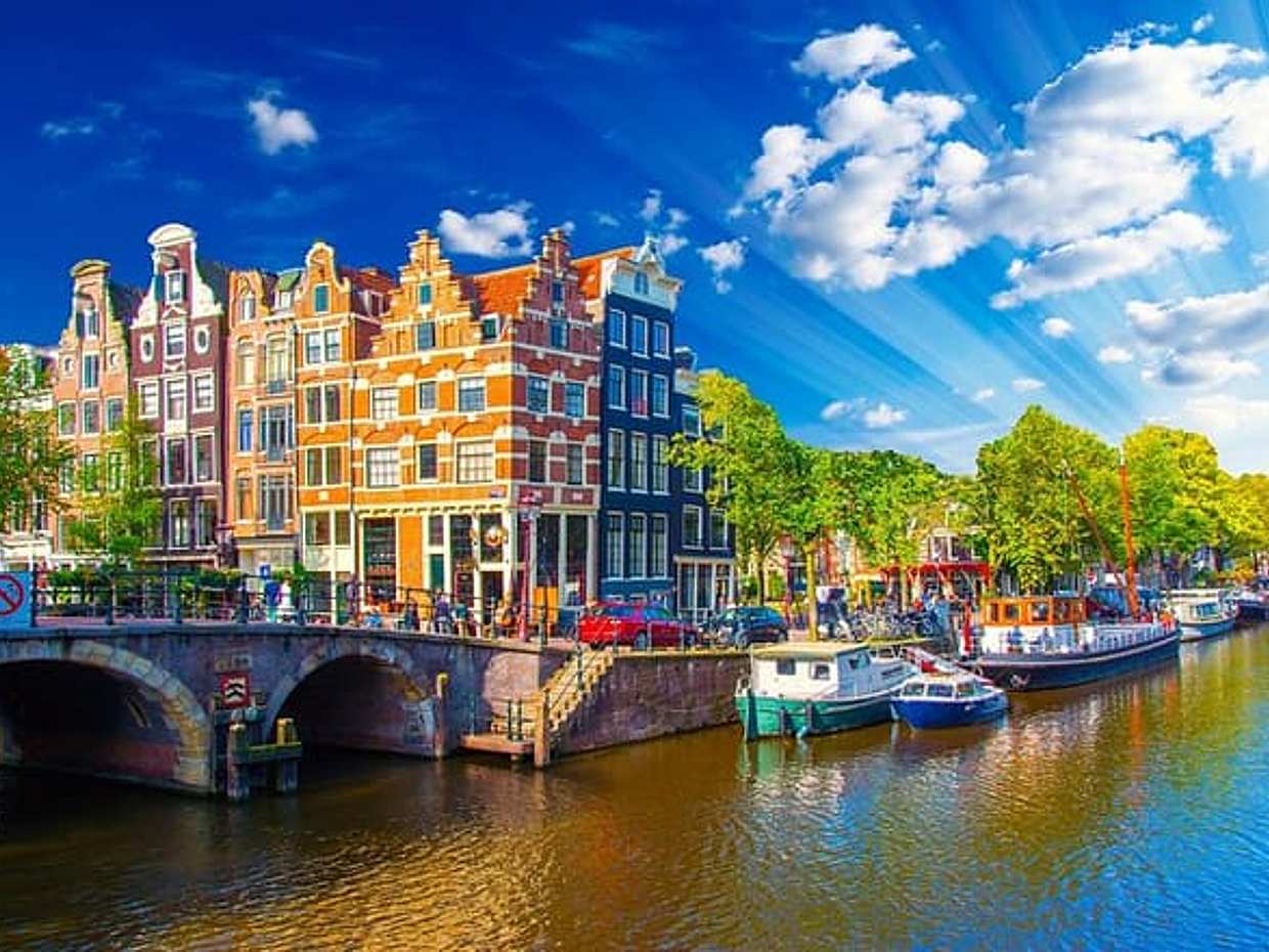 Private transfer from Bruges to Amsterdam, 2h Stop in Antwerp in Belgium, photo 4