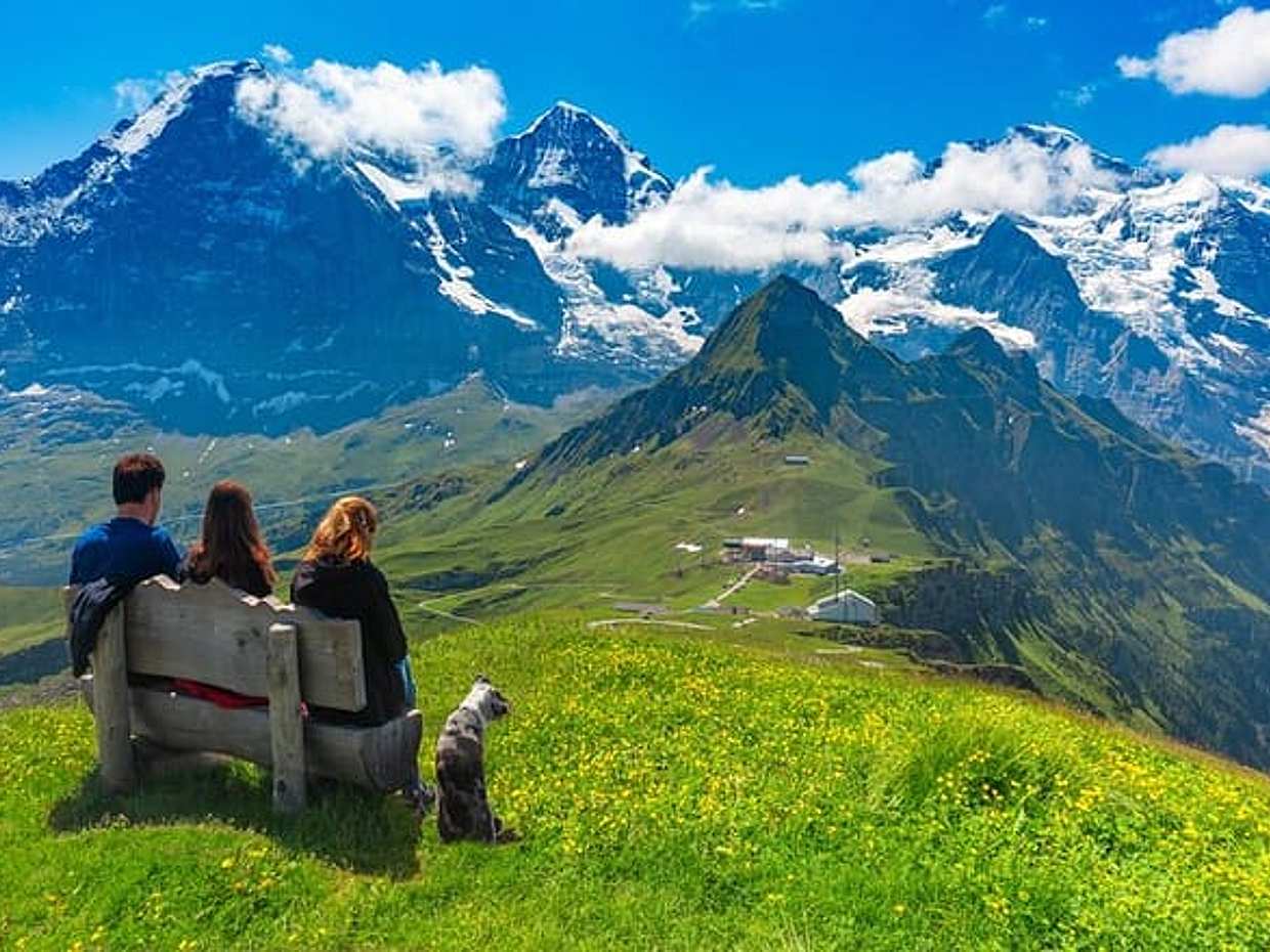 Private Transfer From Zurich to Gstaad, 2h Stop in Bern, photo 3