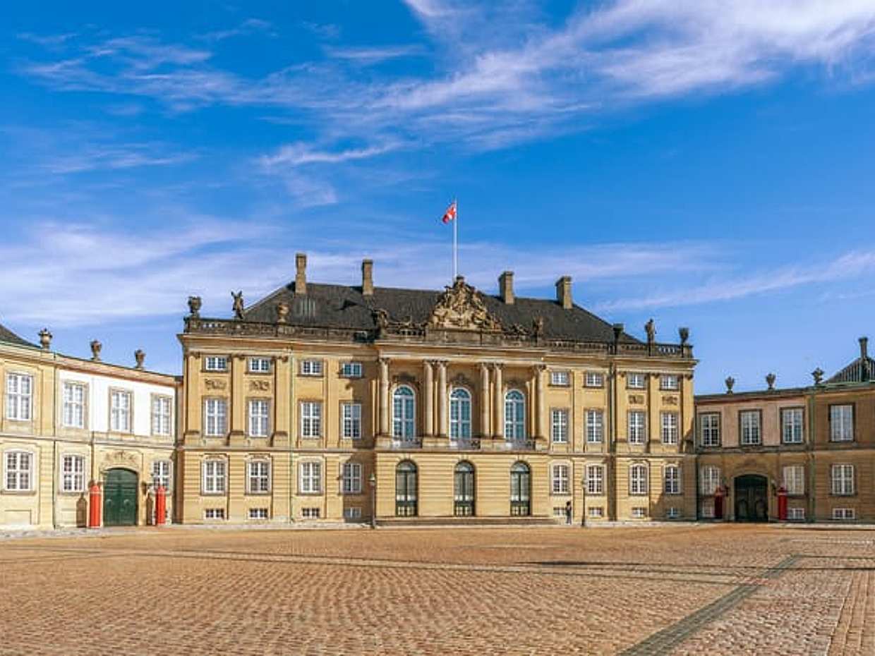 2 Hours : Copenhagen City Highlights Group Walking Tour - German, photo 4
