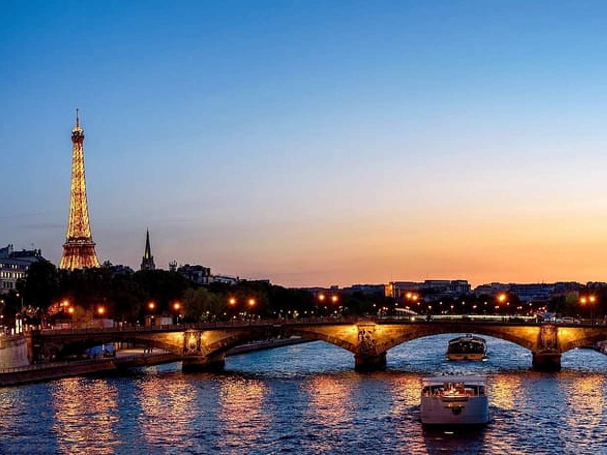 Paris Private City Tour by Night by Mercedes., photo 4