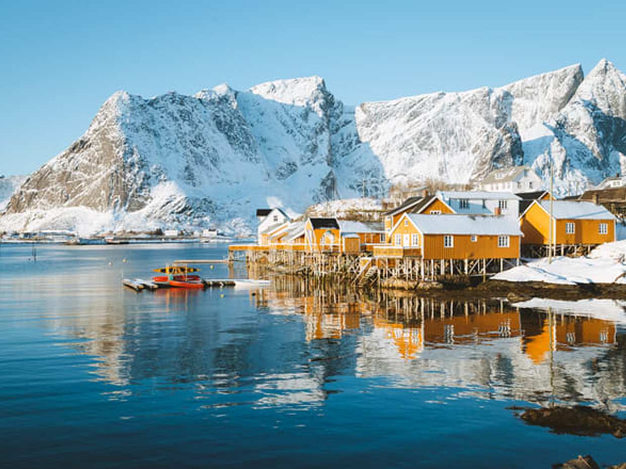 Private Full Day Sightseeing Tour from Svolvær to Å
