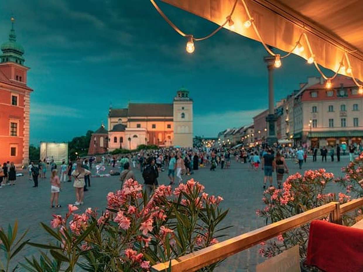 Private Transfer from Wroclaw to Warsaw with 2 hours of Sightseeing