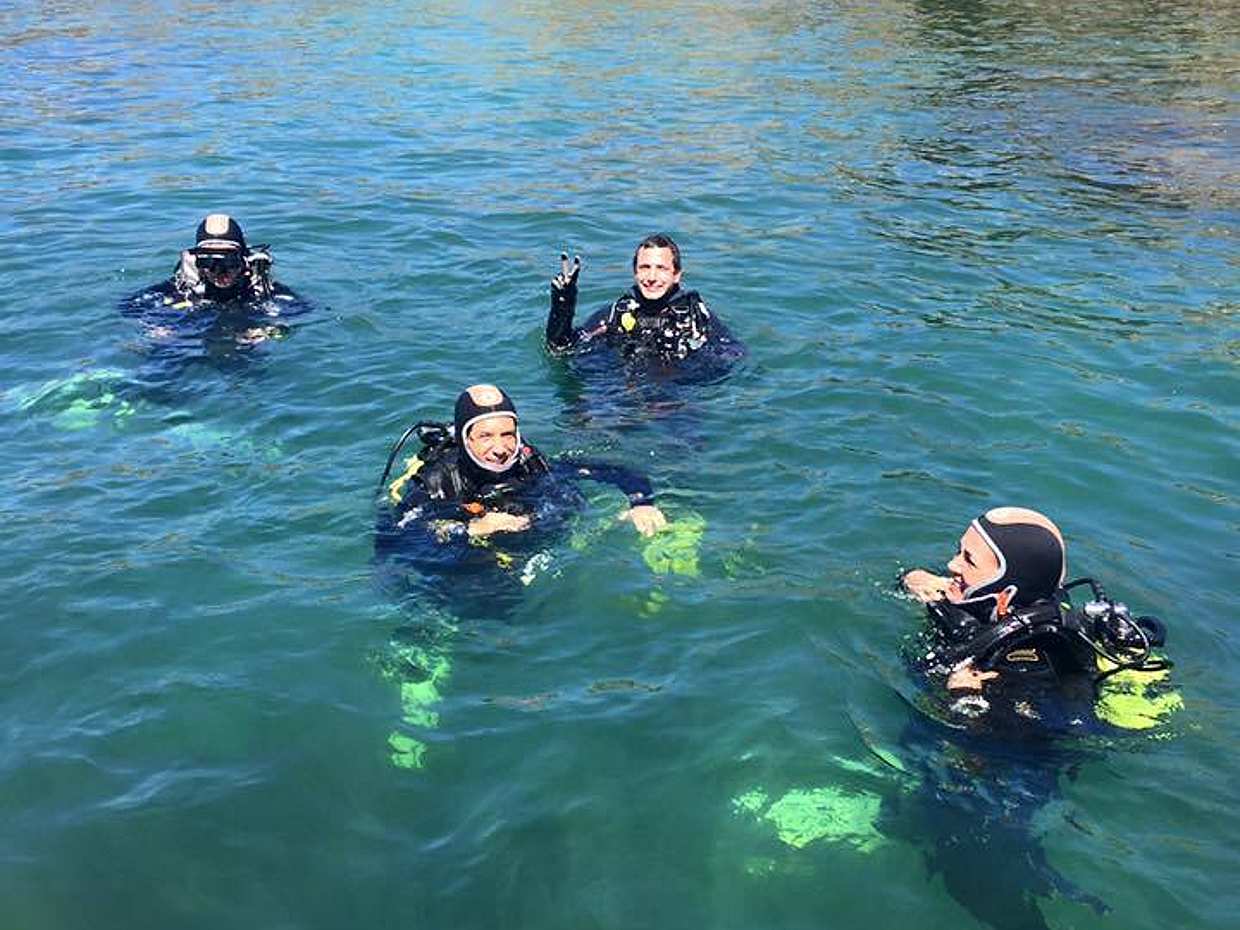 Γίνετε Πιστοποιημένος Ελεύθερος Δύτης Ανοιχτής Θαλάσσης από τη Sesimbra - Η Υποβρύχια Περιπέτειά σας ξεκινά εδώ! στην Πορτογαλία.
