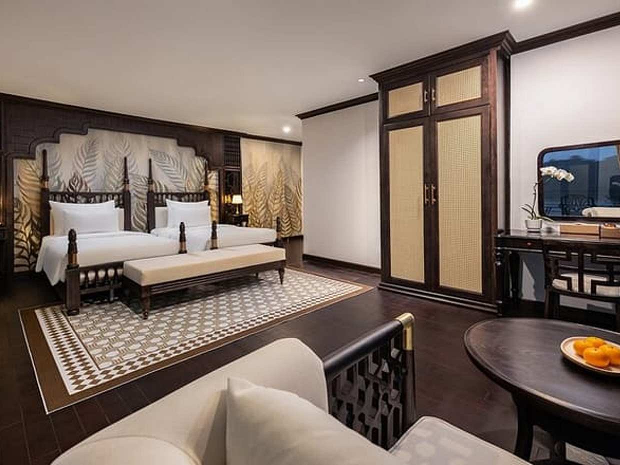 Hanoi: 2D1N Lan Ha Bay & Halong Bay Cruise with Balcony & Bathtub, photo 4