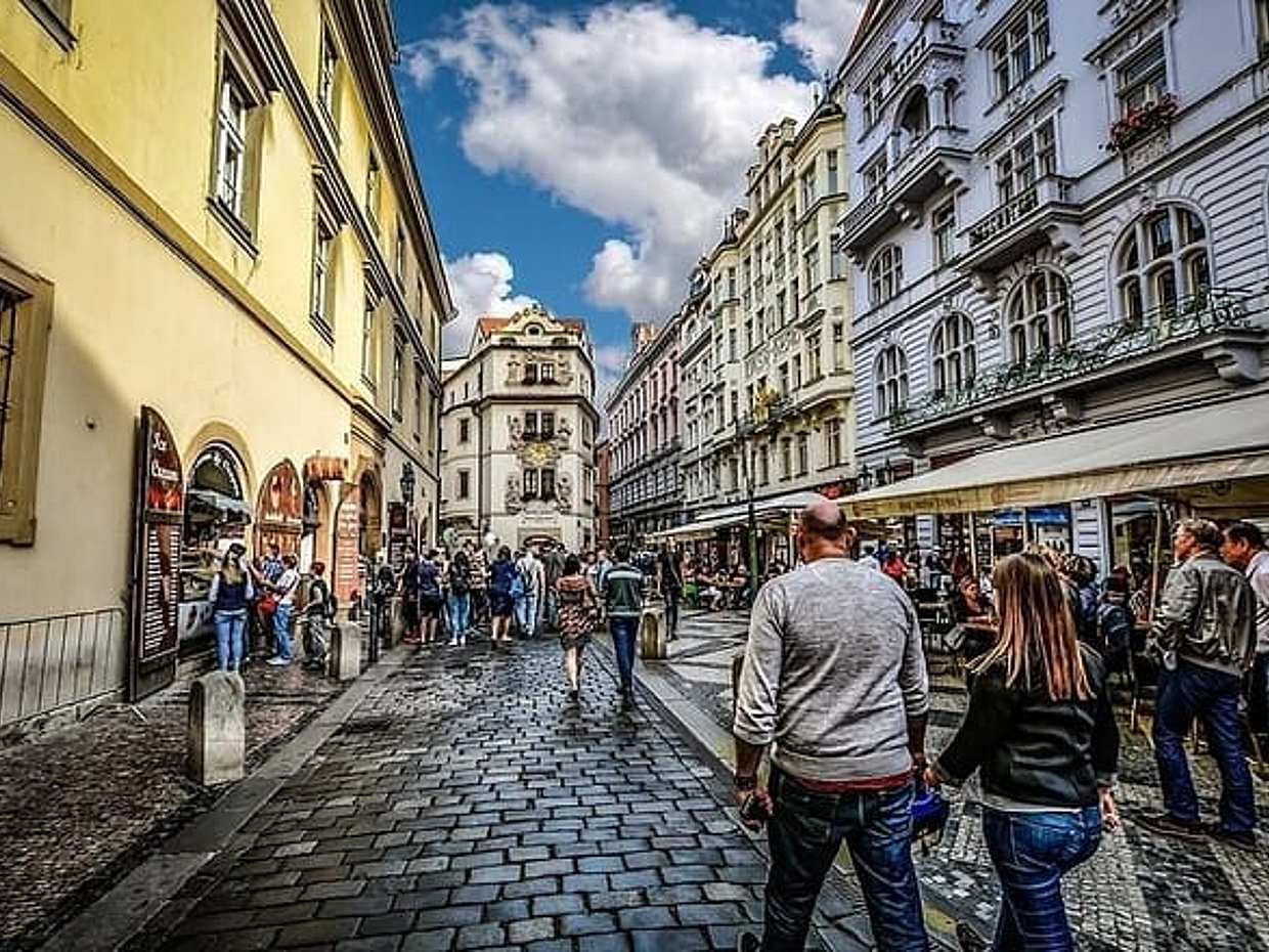 Private day trip from Vienna to Prague and back, in English in Austria, photo 2