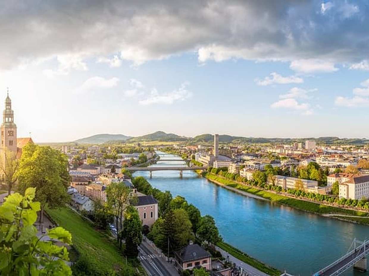 Private Transfer from Prague to Salzburg with local English-speaking driver, photo 2