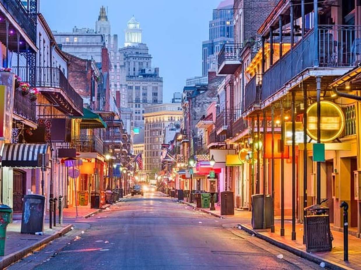 New Orleans Scavenger Hunt & Highlights Self-Guided Walking Tour