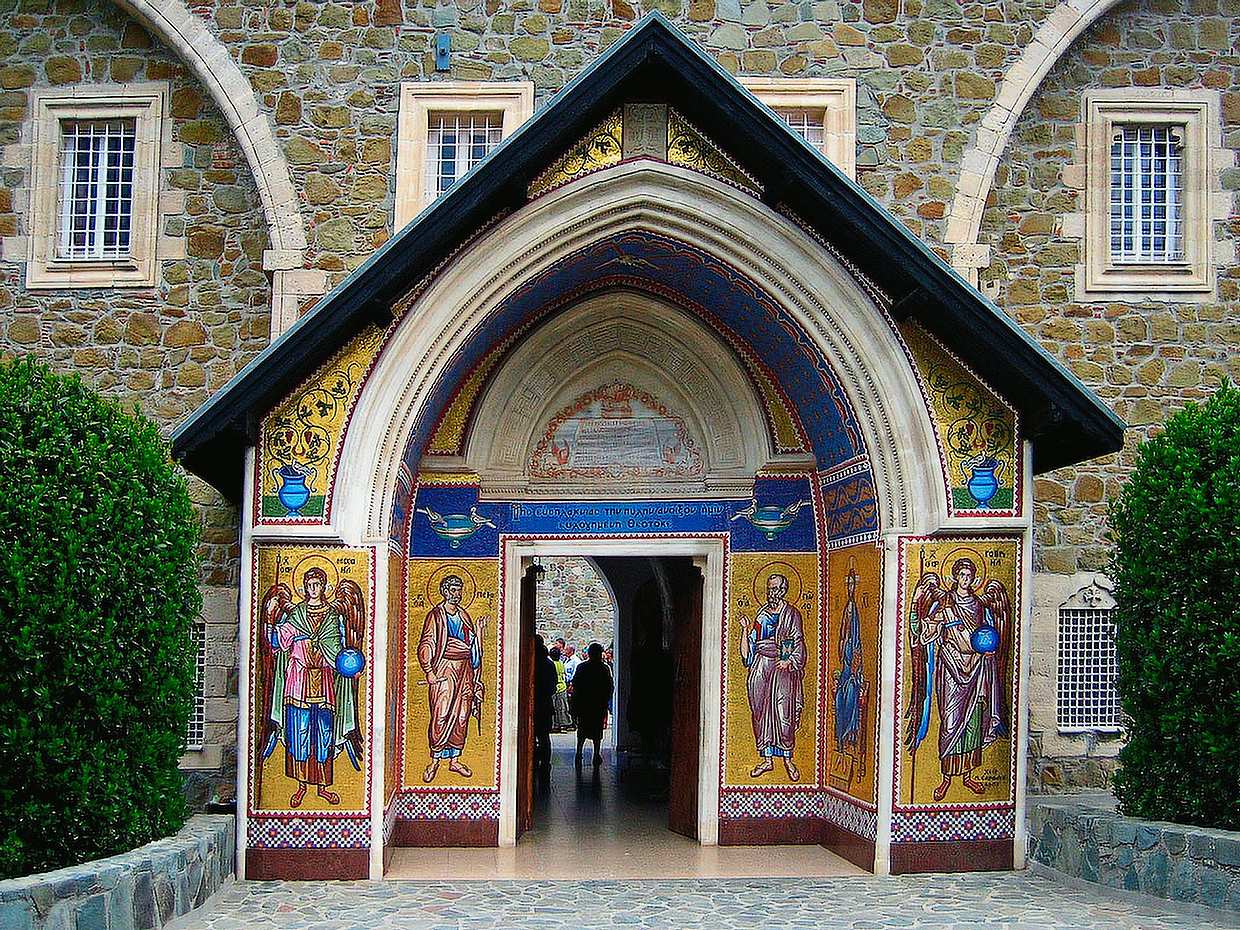 Troodos, Omodos & Kykkos Kloster – Ganztägige Tour ab Paphos auf Zypern, Paphos-Tour zum Troodos-Gebirge
, photo 4