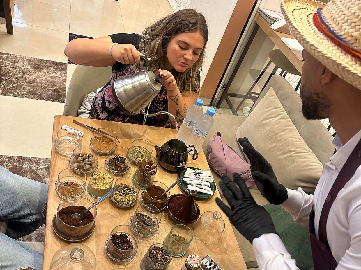 Moroccan Tea and Spiced Coffee Ceremony with a local, photo 4