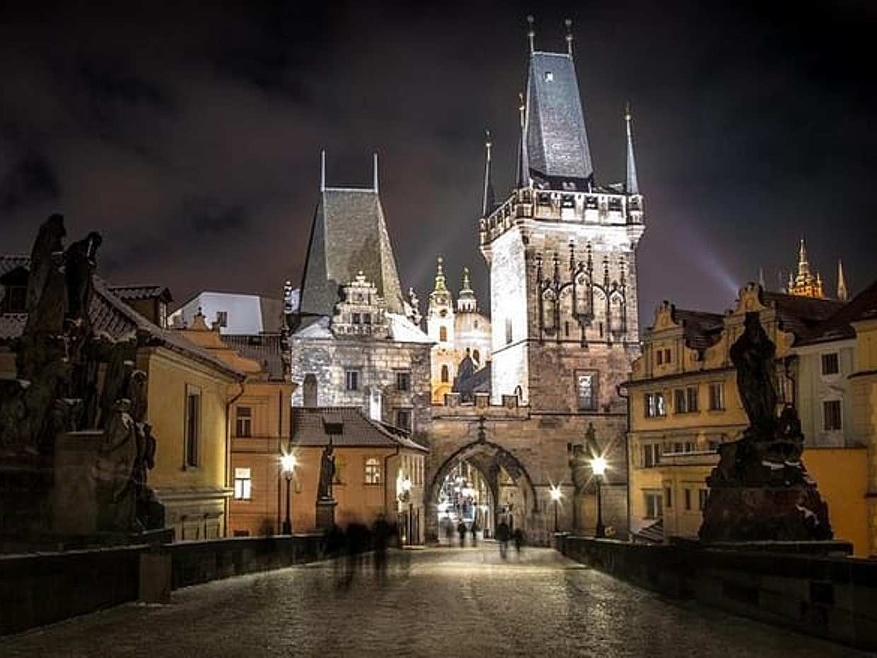 Private Car Transfer from Vienna to Prague with 2h of Sightseeing, photo 4