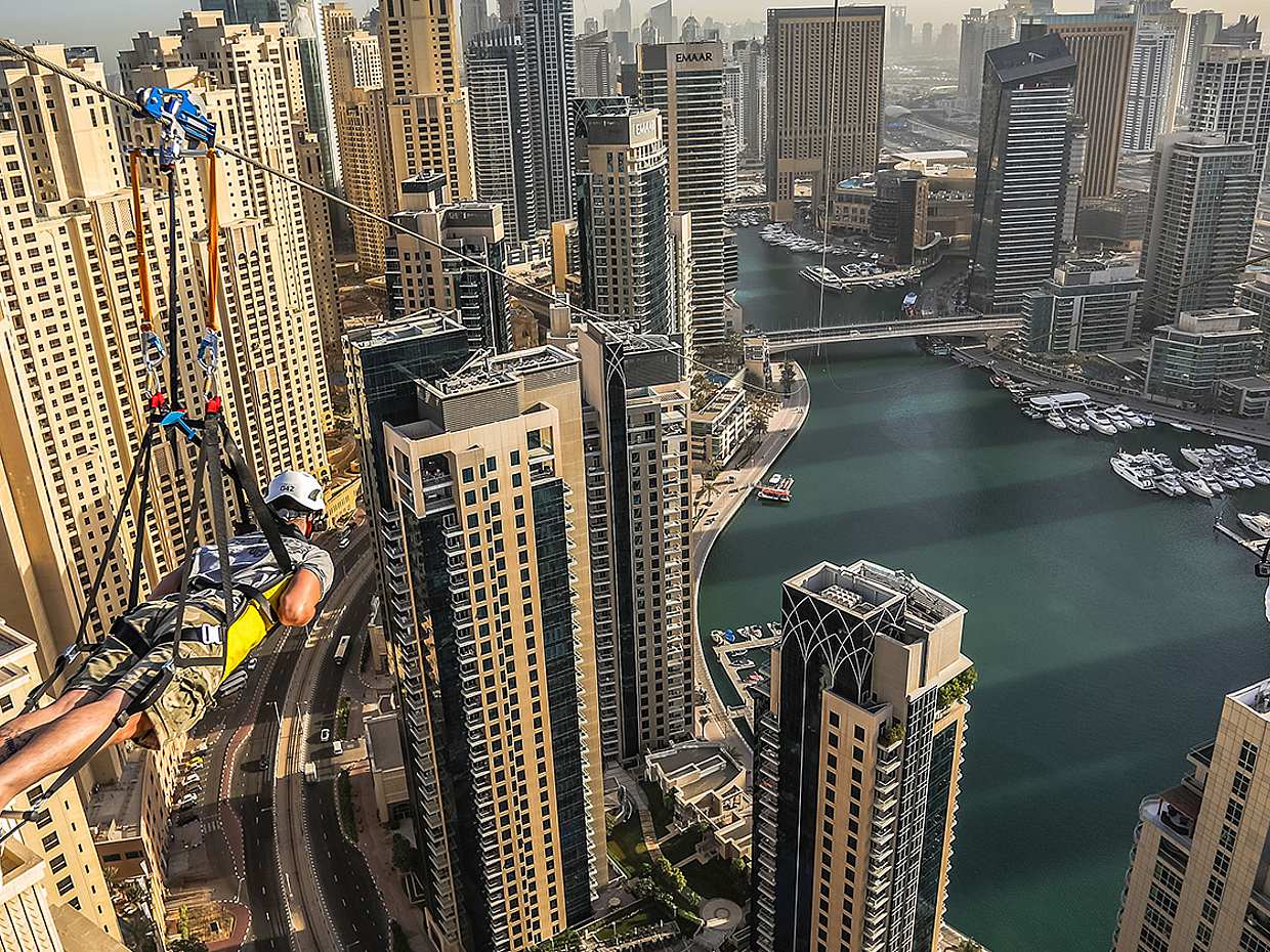 Xline Dubai Marina Zážitek z dráhy Zip v Spojených arabských emirátech