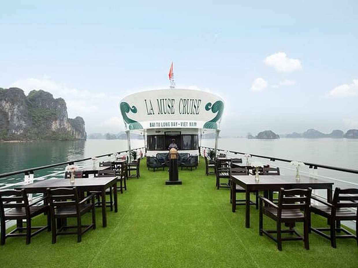 Bai Tu Long Bay dagcruise van Ninh Binh naar Hanoi in Vietnam, photo 2