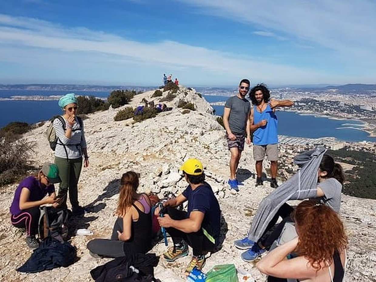 Panoramic hike on Marseille from Les Calanques, photo 3