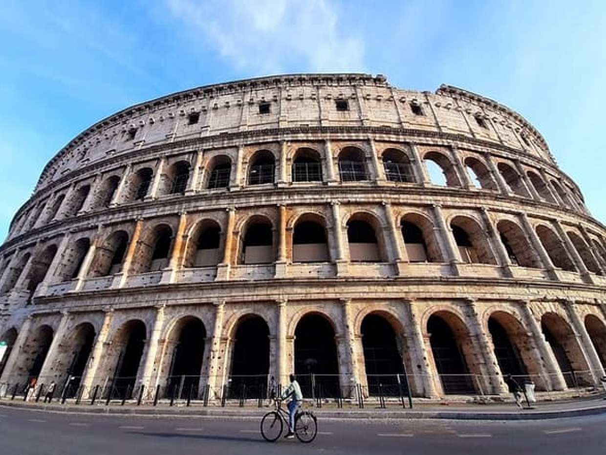 Rome Highlights By Electric Bicycle Private Tour, photo 4