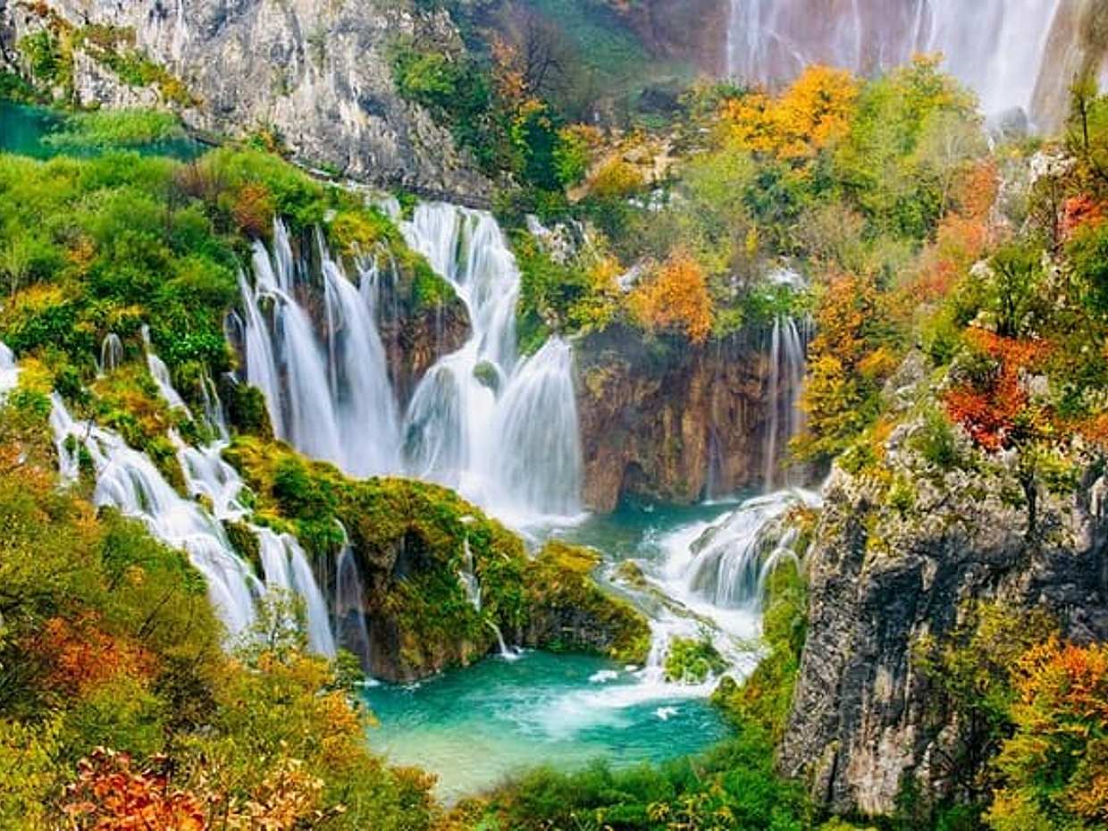 Özel Zadar'dan Plitvice Gölleri Parkı'na Günübirlik Tur, Hırvatistan'da Yerel Sürücü
