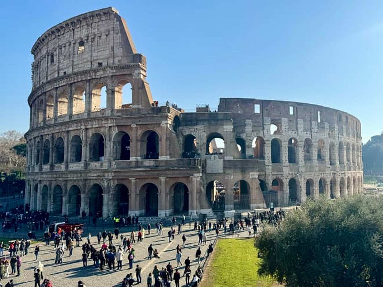 Rome 24-Hour Hop-On Hop-Off Bus + Colosseum, Roman Forum & Palatine Hill Tickets, photo 2