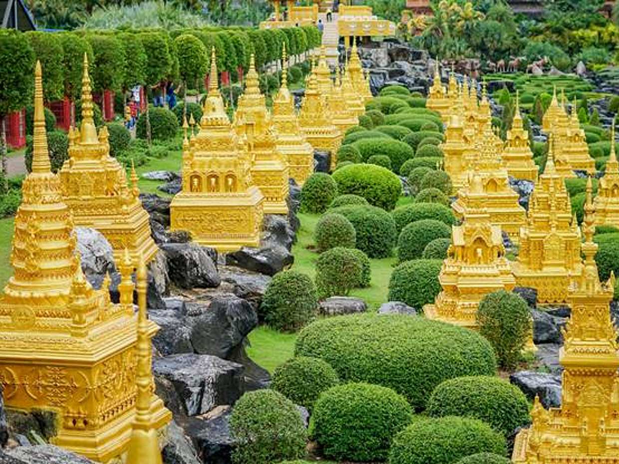 Pattaya: Poblado del Jardín Tropical Nong Nooch con autobús turístico, espectáculo de elefantes y traslado de ida y vuelta en Tailandia, ciudad de Pattaya.
