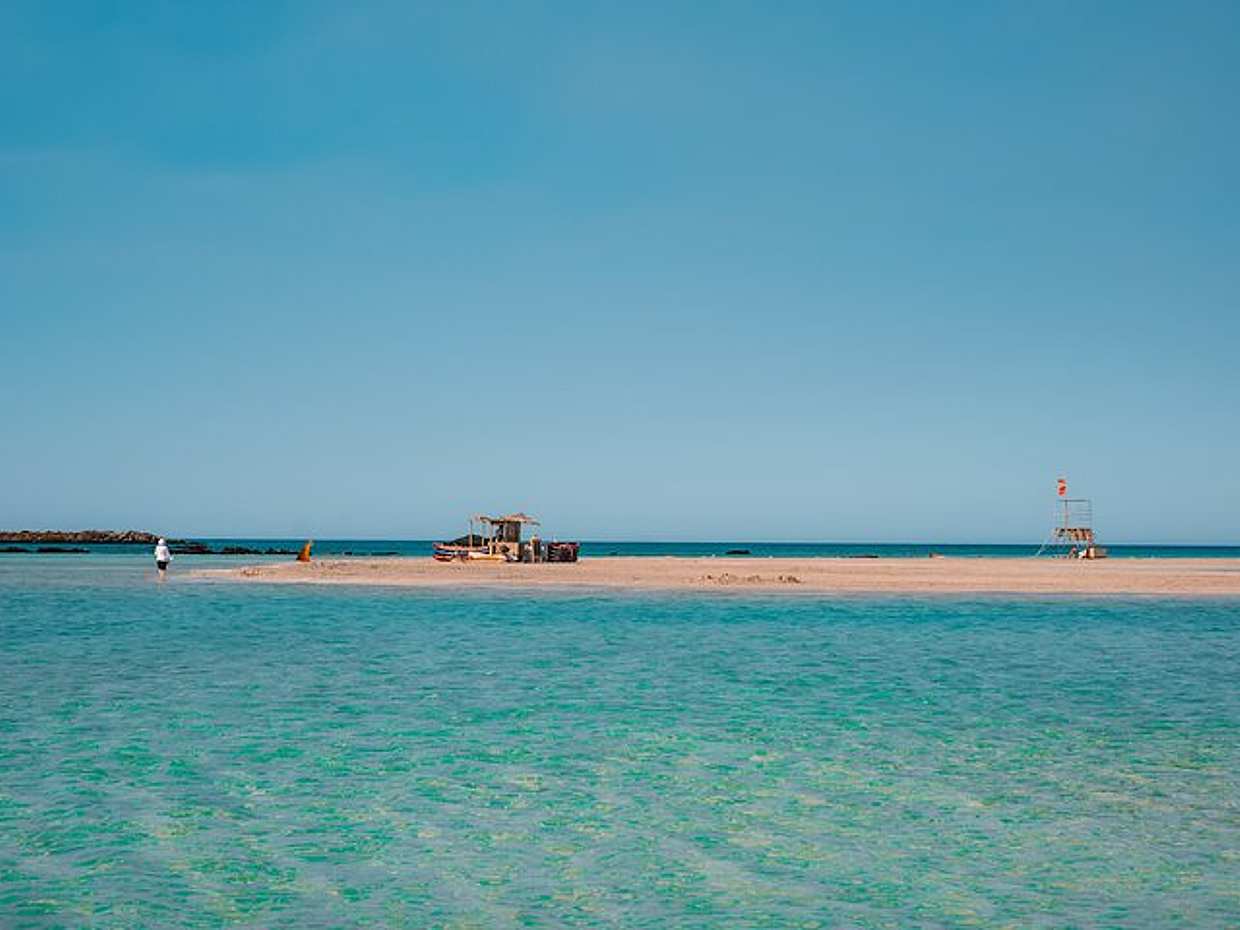 ทัวร์ส่วนตัวแบบเต็มวันสำหรับครอบครัว: เที่ยวชมหาด Elafonisi และ Agia Sofia ในเมือง Chania ประเทศกรีซ
, photo 5