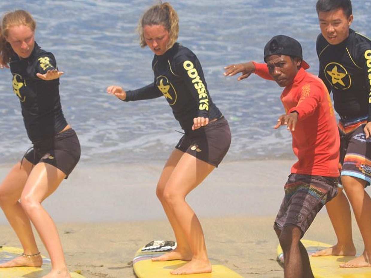 Group Surfing Lesson with Certified Instructor in Kuta, Indonesia, photo 4