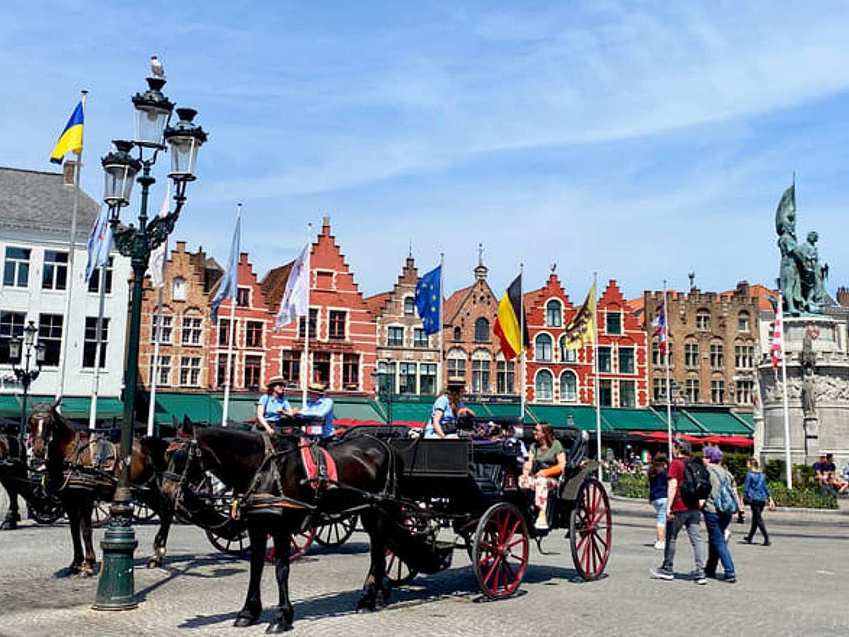 Bruges Highlights & Hidden Gems Small-group from Paris by Minivan.