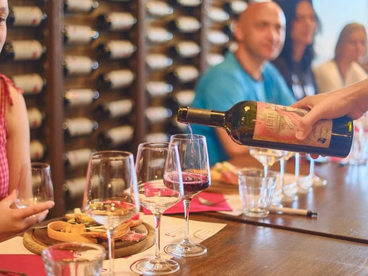 Cheers to Florence: an Exclusive Small-Group Wine Tasting Experience with Unlimited Wine