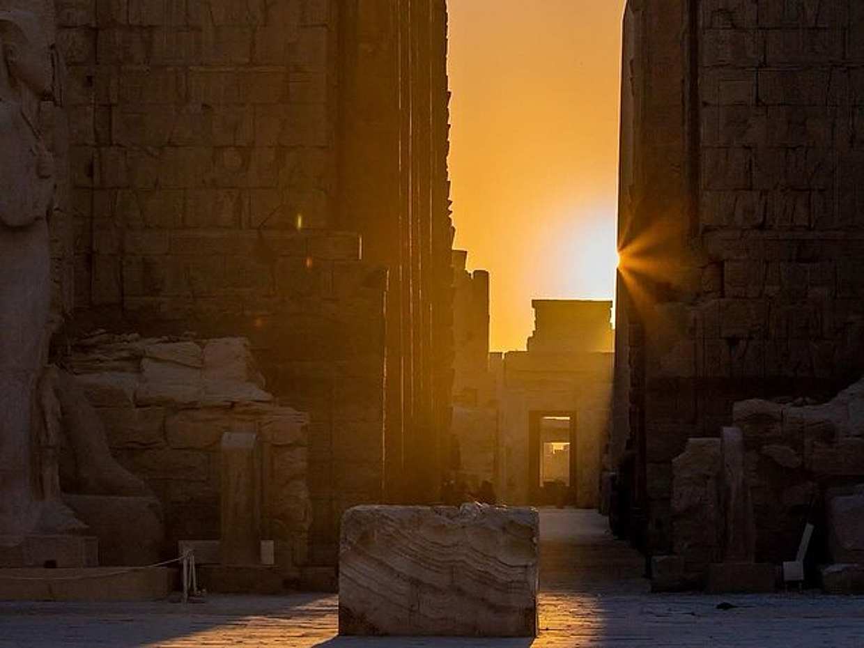 Luxor Day Tour from Hurghada: Valley of the Queens, Karnak Temple & Hatshepsut (Small Group), photo 4
