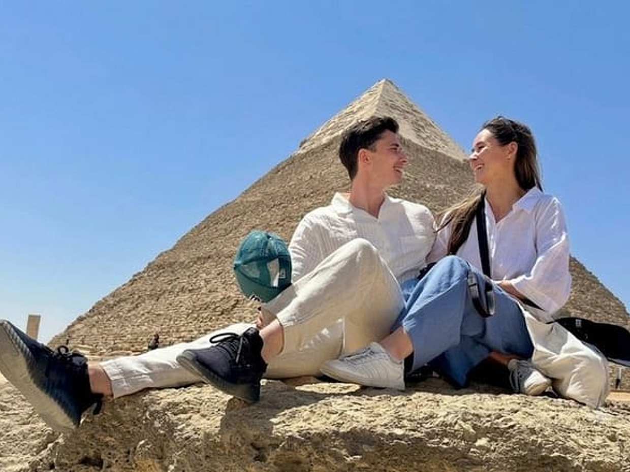 VIP Private Tour Giza Pyramids Saqqara Memphis All Inclusive
