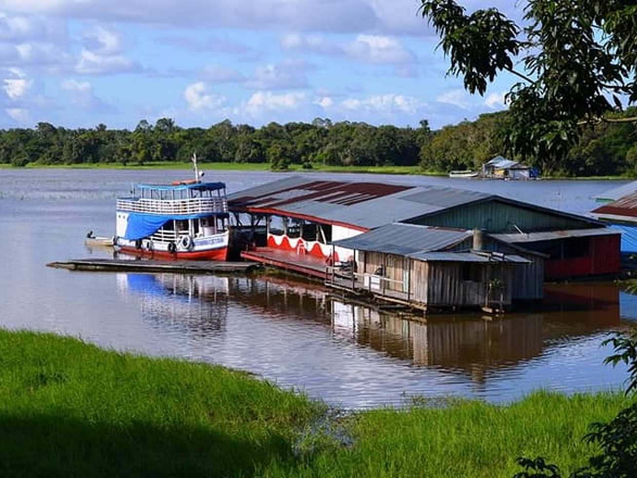 Manaus a Santarém in barca in Brasile, photo 3