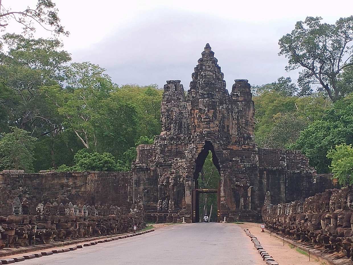 Private Trekking Tour to The World Heritage Temples in Cambodia, Krong Siem Reap, photo 3