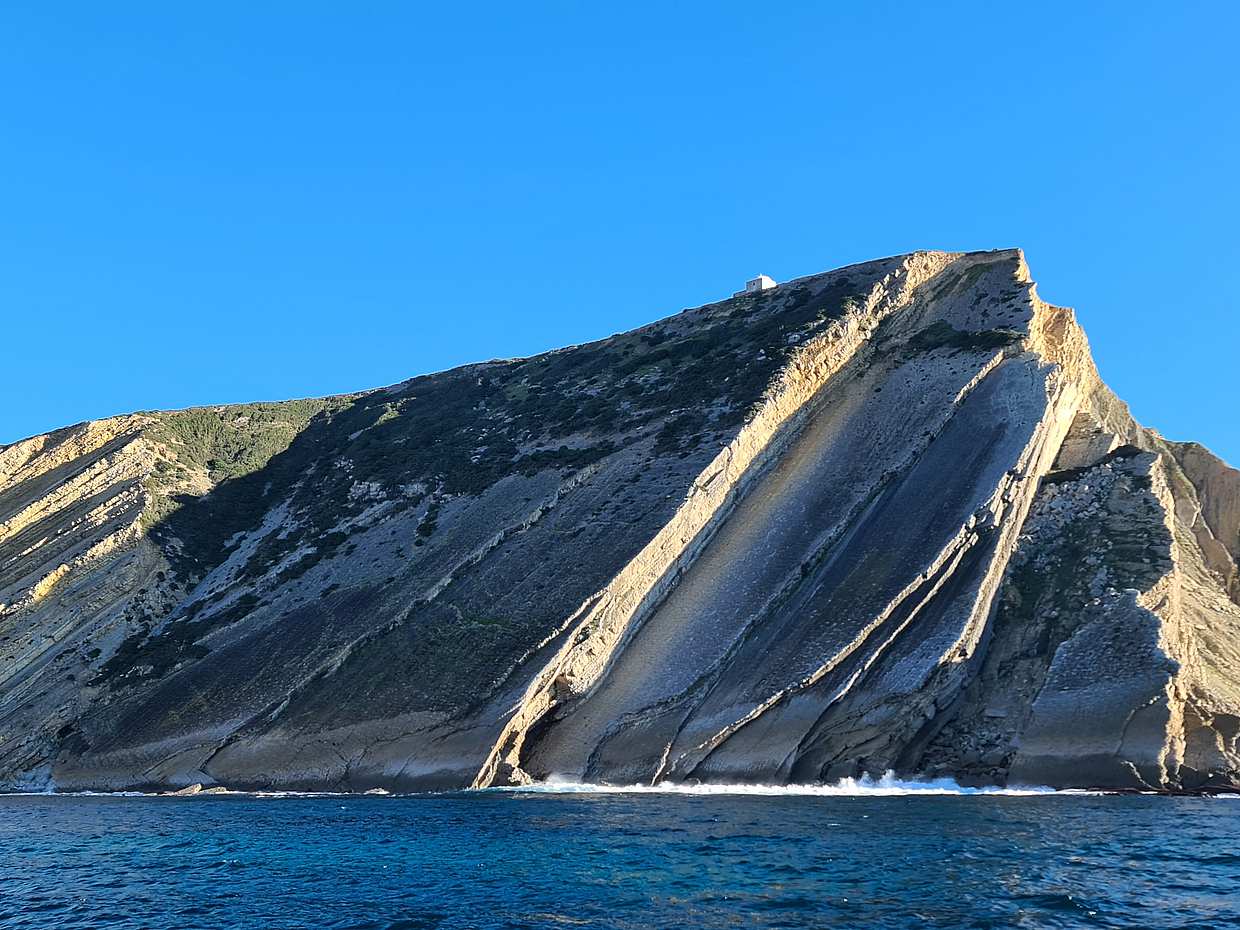 Cuevas y Maravillas de Cabo Espichel en Portugal, Sesimbra.
