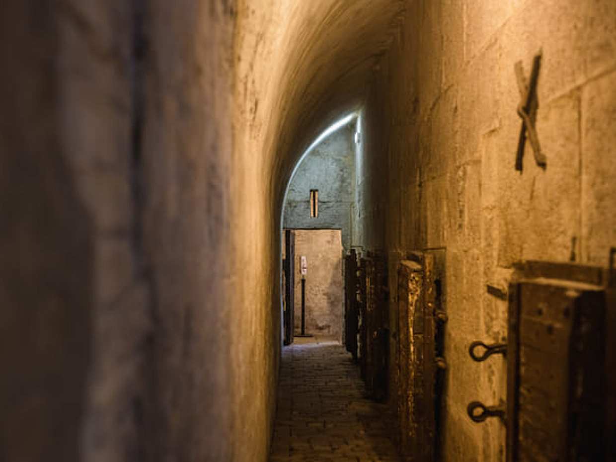 Lords of The Night Prison Palace: Cells And Torture Tools - Escorted Visit, photo 2