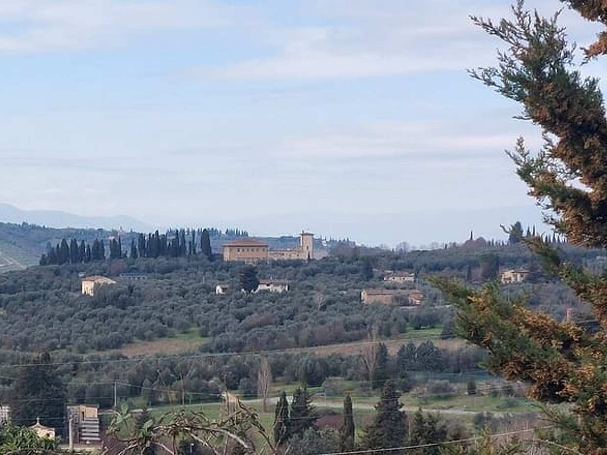 Discover Chianti as in the movie You Me and Tuscany open top van, photo 2