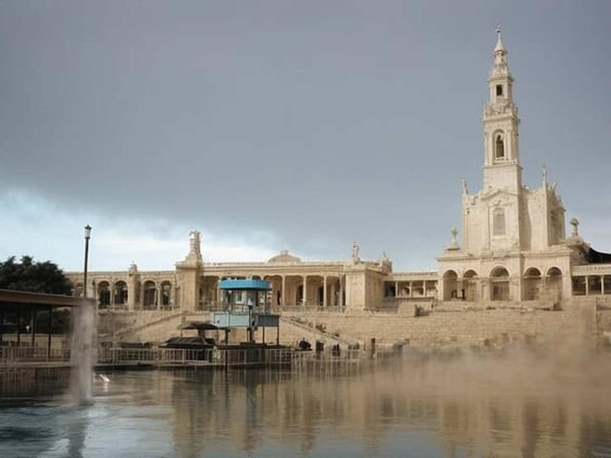 Private Day Trip From Lisbon To Fatima & Obidos, Local Driver