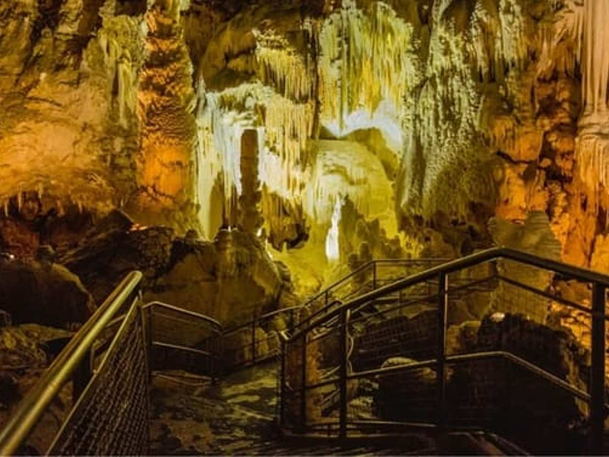 Grotte di Frasassi: afternoon escape into Italy’s hidden wonder, photo 2
