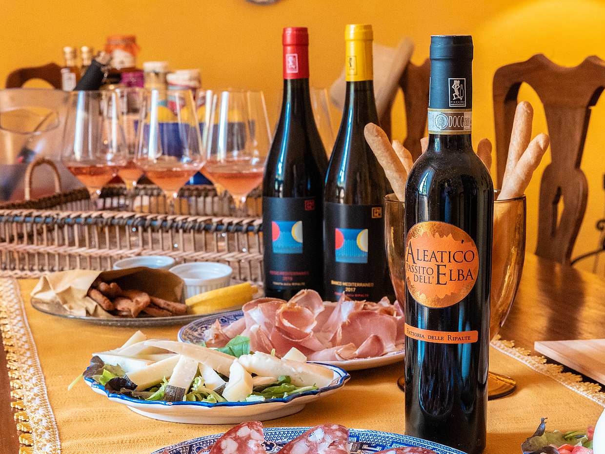 Wine Tasting and Visit to Ripalte Design Wine Cellar in Toscana, Italy, photo 4