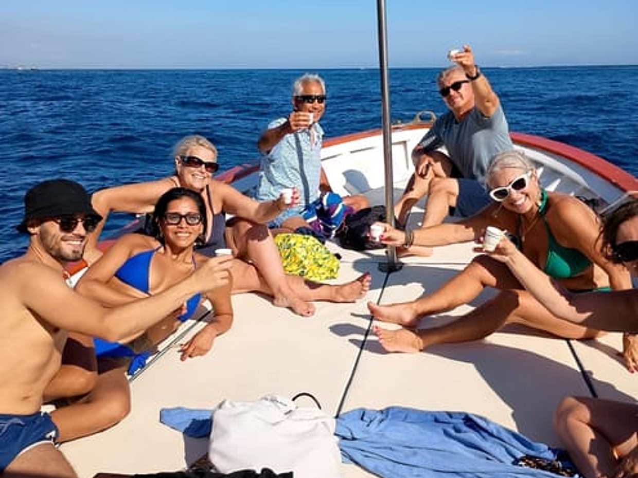 Capri: Best of One Day Boat Tour and Minibus Experience