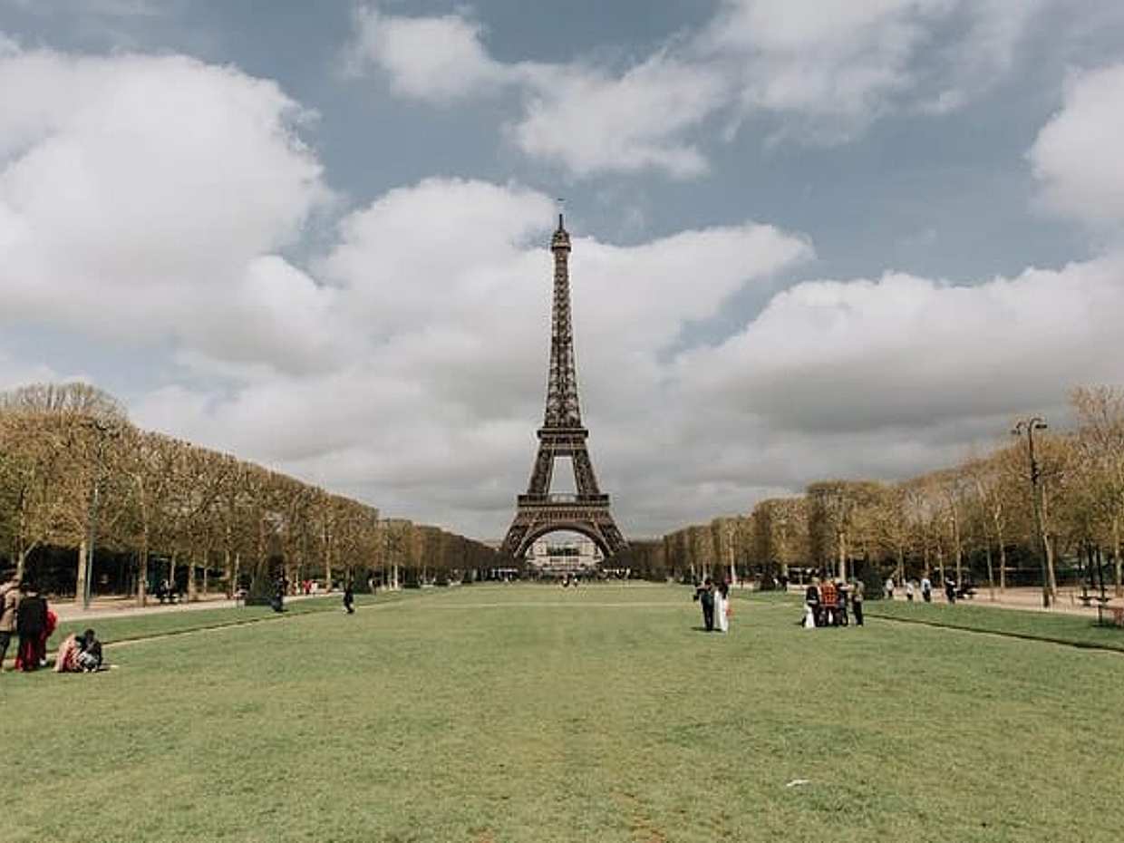 Paris Private Vintage Car Half day Tour with Eiffel Tower 2nd Floor by Elevator, photo 5