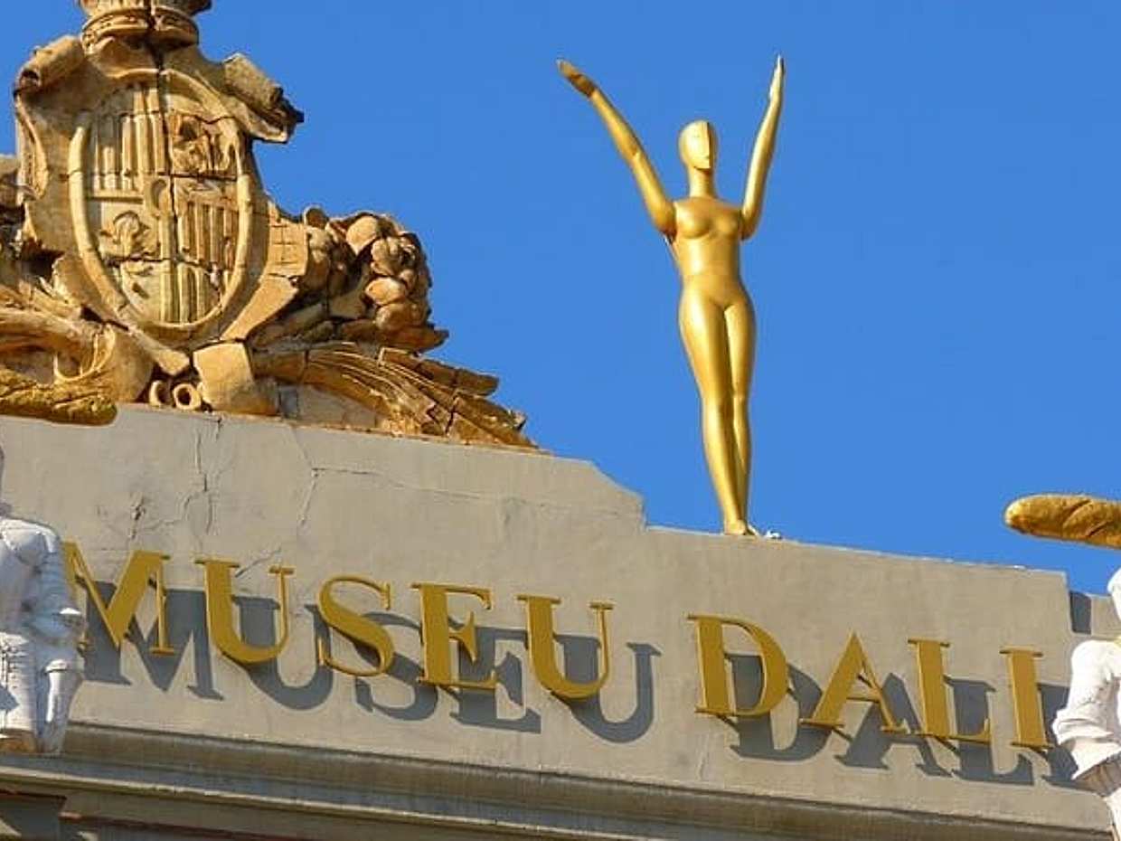 Cheese Tour, Medieval Villages, Dalí & Wines - From Barcelona, photo 3