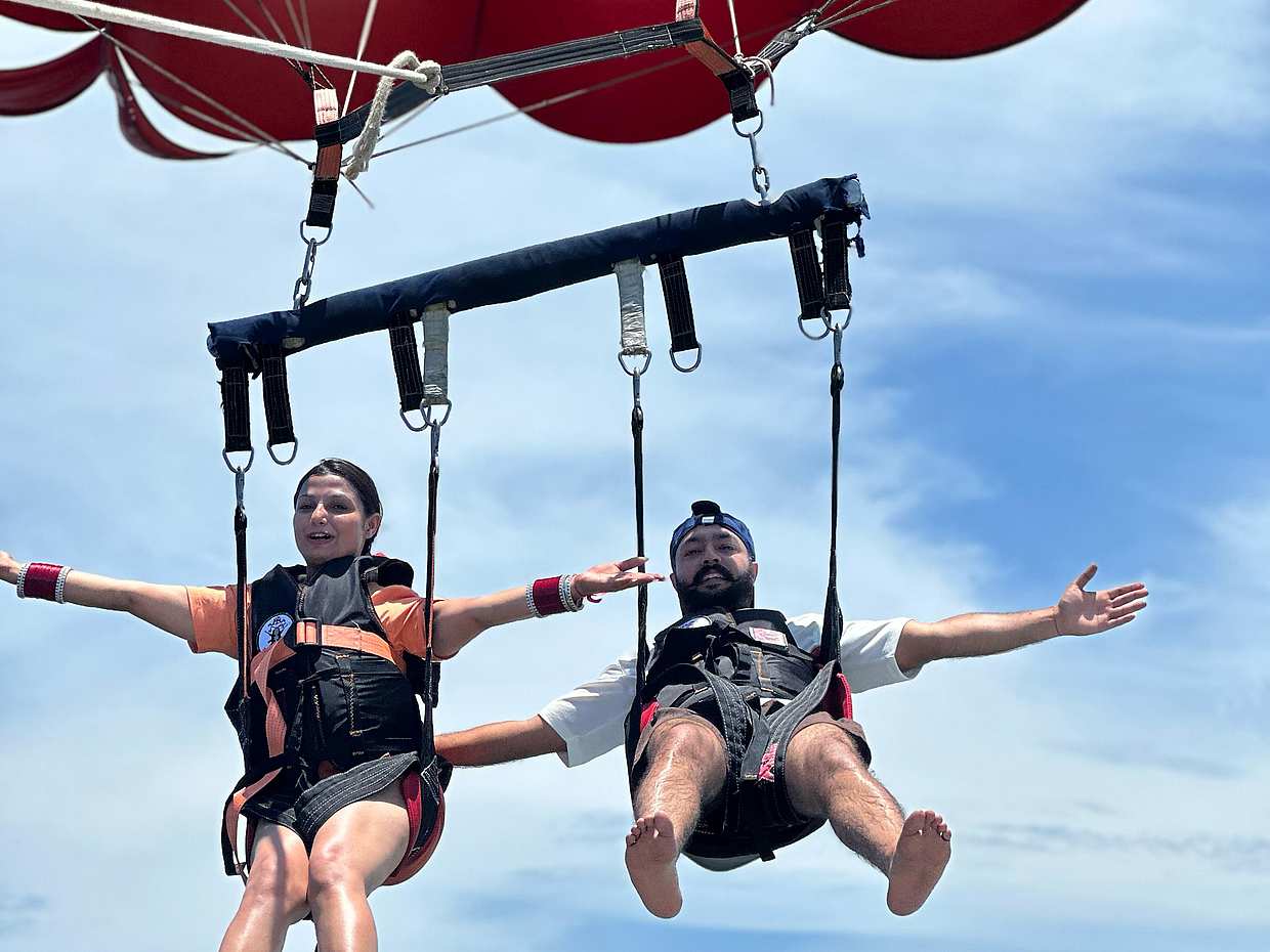Paquete de deportes acuáticos en Bali: Banana Boat + Fly Fish o Parasailing + Moto de agua + Fly Board + Sea Walker en Indonesia.
, photo 2