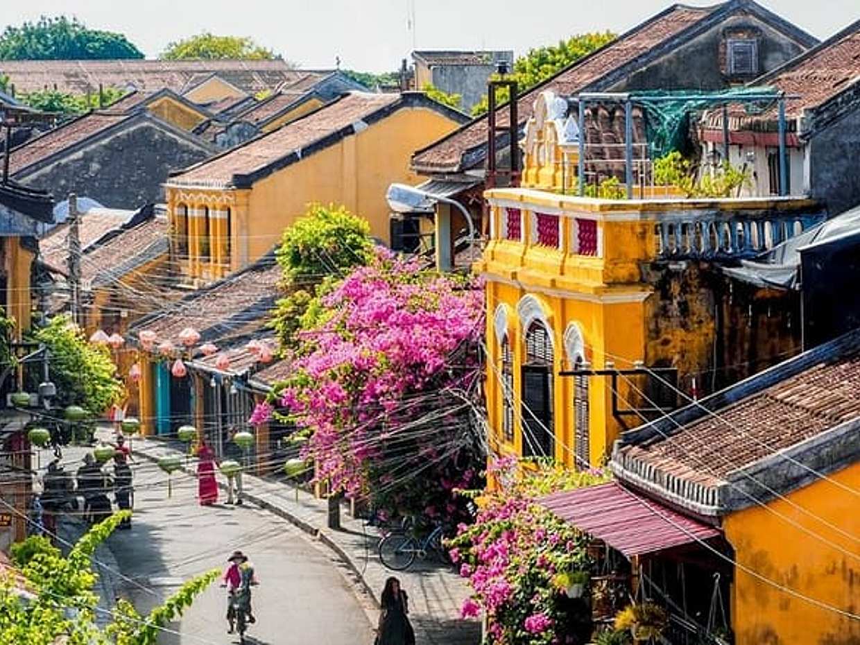 Private Trip To Marble Mountains & Hoi An Town From Danang