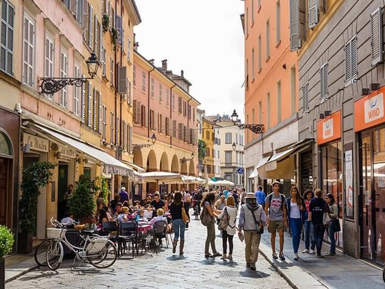 Dreams & Echoes: Pompeii, Sorrento & Positano