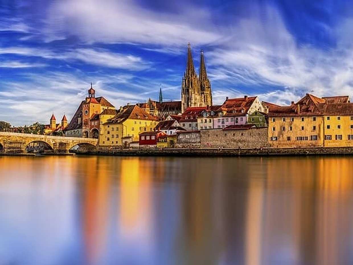 Private tour from Munich to Regensburg with a local driver in Germany