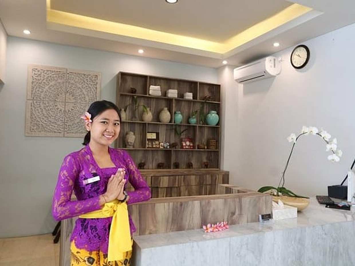 Full Body Scrub and Flower Bath Massage 2 Hours at Nusa Dua